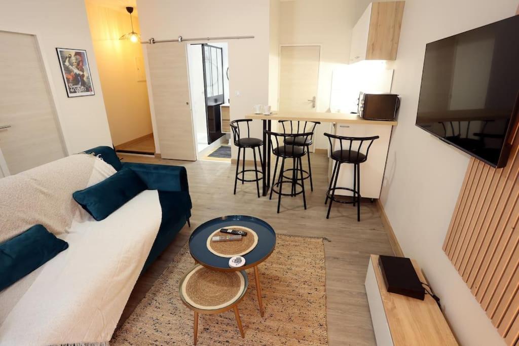מונטובן Chez Juliette, Proche Place Nationale Avec Parking מראה חיצוני תמונה